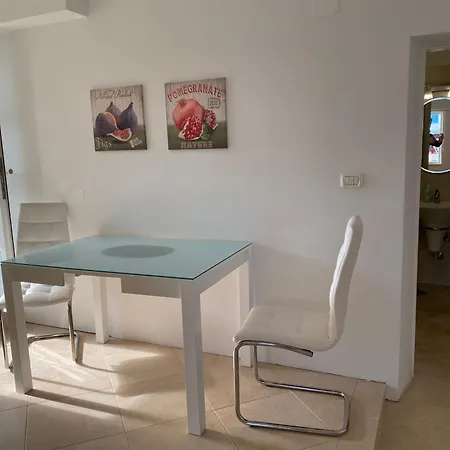 Roberta * Novigrad Istria