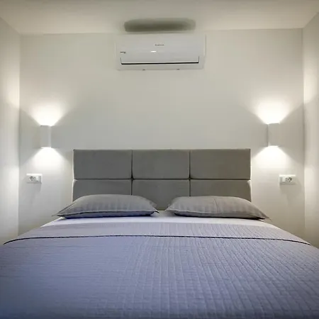 Roberta * Novigrad Istria