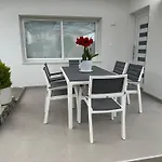Roberta شقة